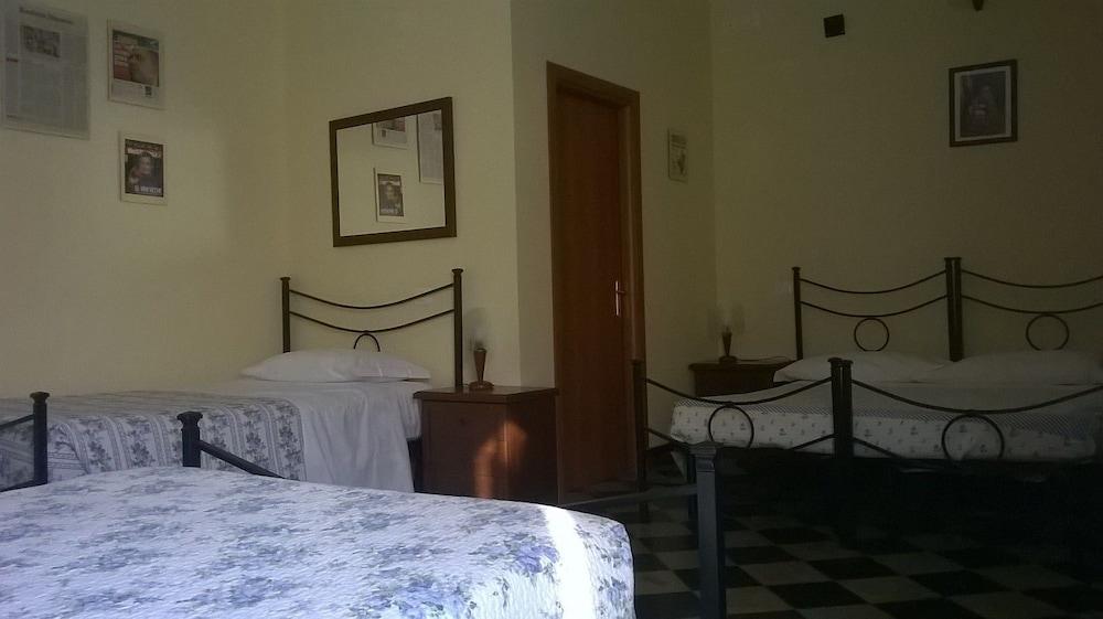 Camere Del Re Tarquinia Kültér fotó